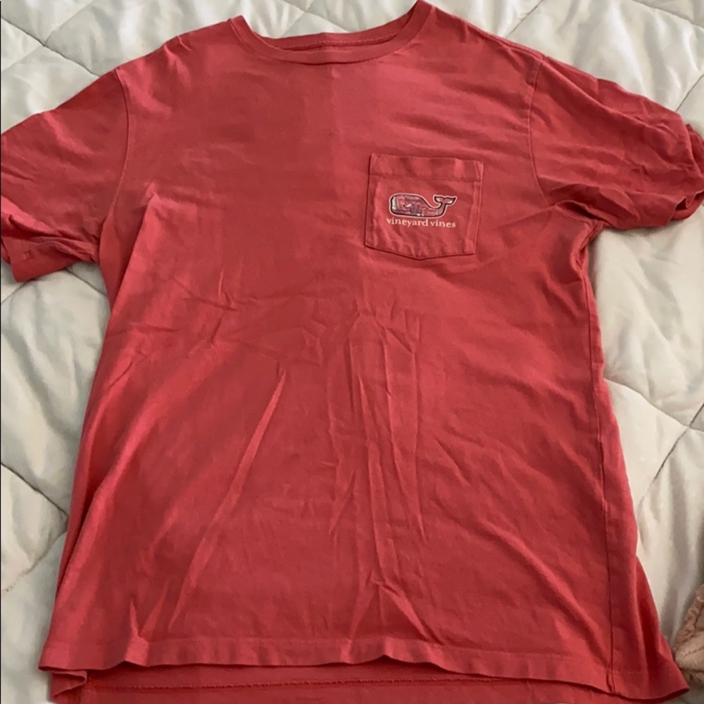 Peach Vineyard vines tee